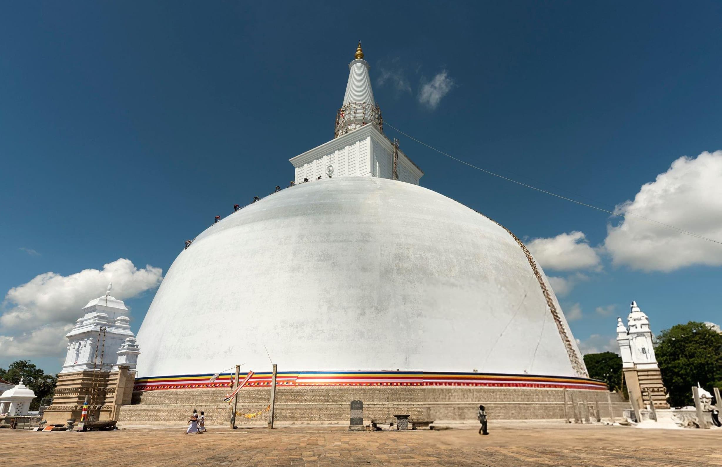 Ruwanwelisaya Stupa